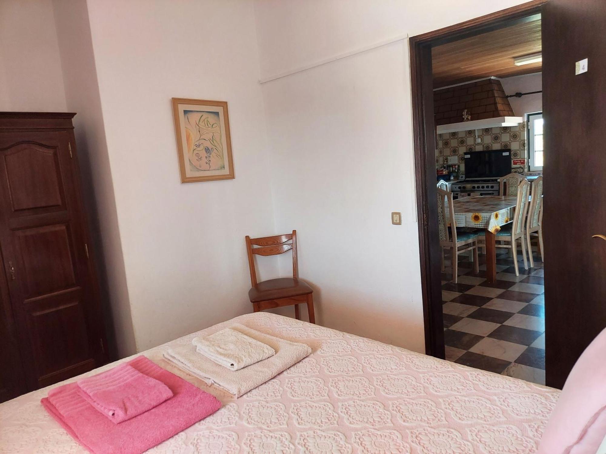 Hotel Vivenda Os Silvas à Odiáxere Chambre photo
